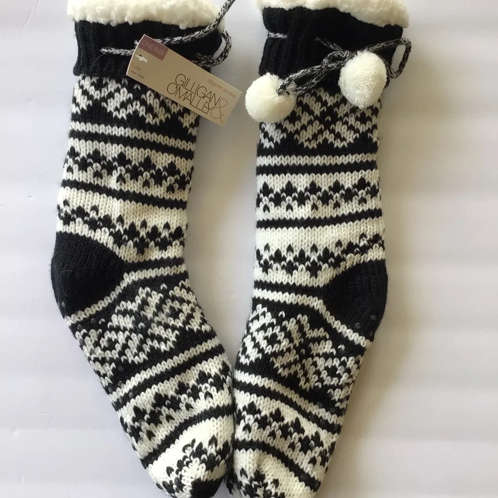 GILLIGAN & O’MALLEY SHERPA LINED SLIPPER SOCKS NWT OSFA